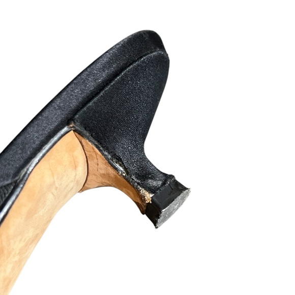 Vintage CHANEL Satin Cap Toe Mule Kitten Heels 39.5 CC Bow AUTHENTIC - Picture 10 of 13